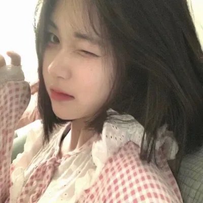提剑映桃花